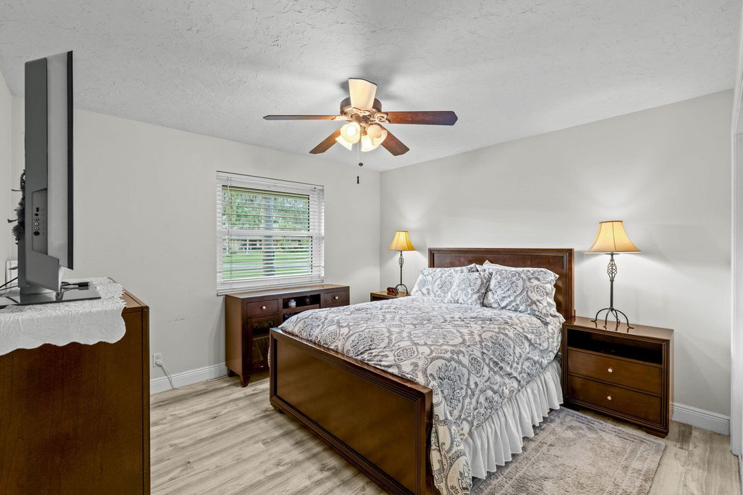 En Venta: $995,000 (4 camas, 3 baños, 2680 Pies cuadrados)