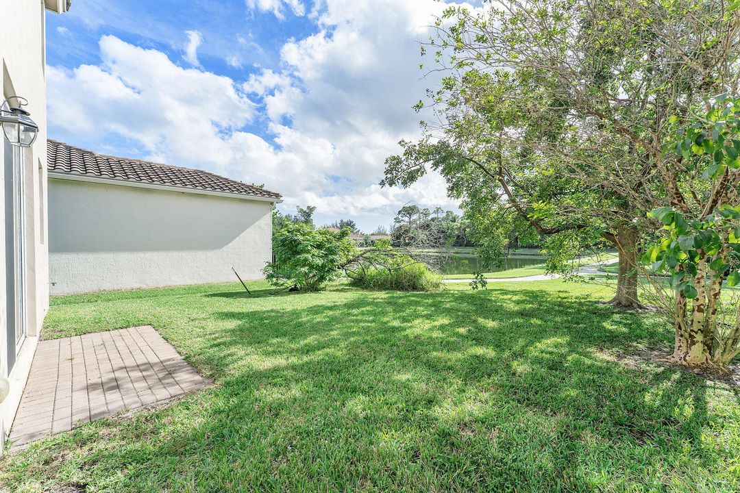 待售: $700,000 (5 贝兹, 3 浴室, 2816 平方英尺)