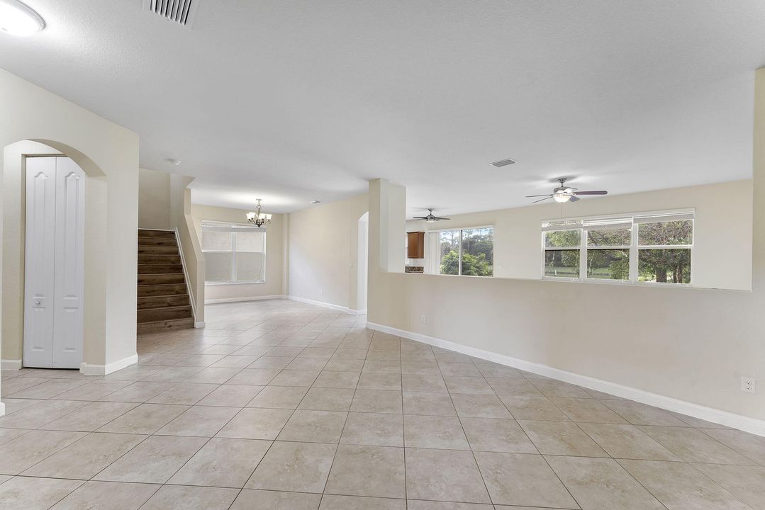 待售: $700,000 (5 贝兹, 3 浴室, 2816 平方英尺)