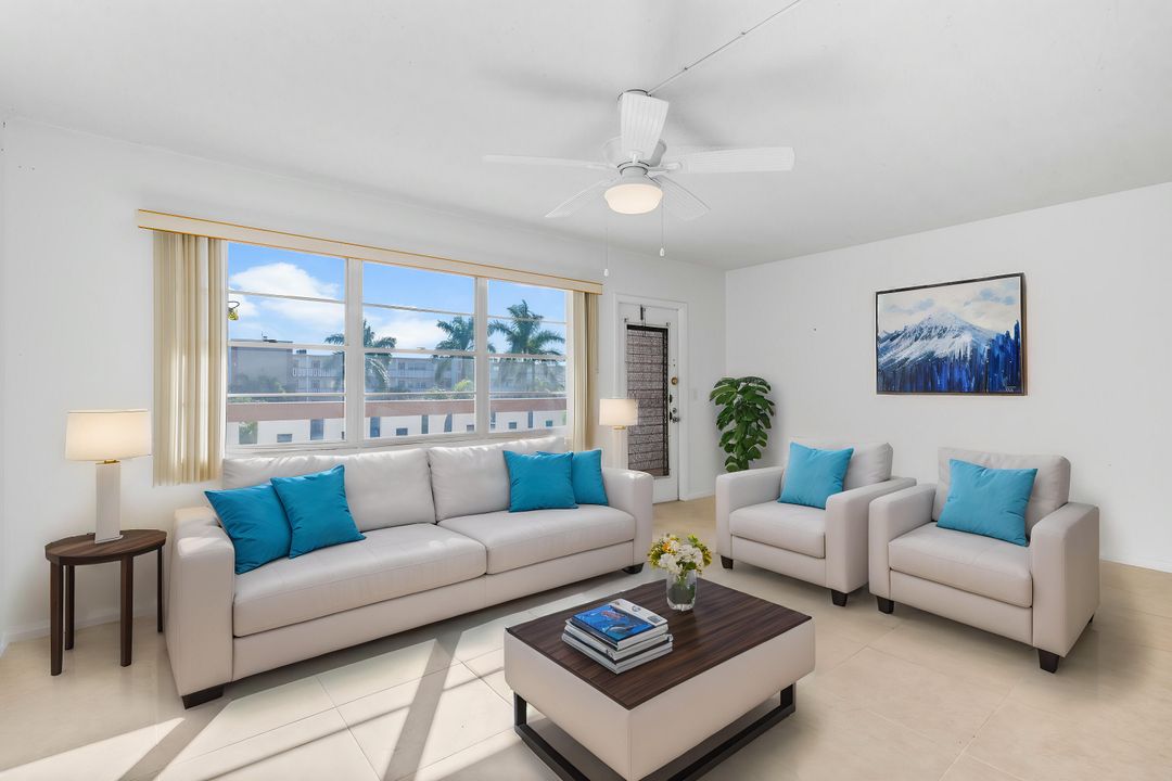 待售: $115,000 (1 贝兹, 1 浴室, 738 平方英尺)