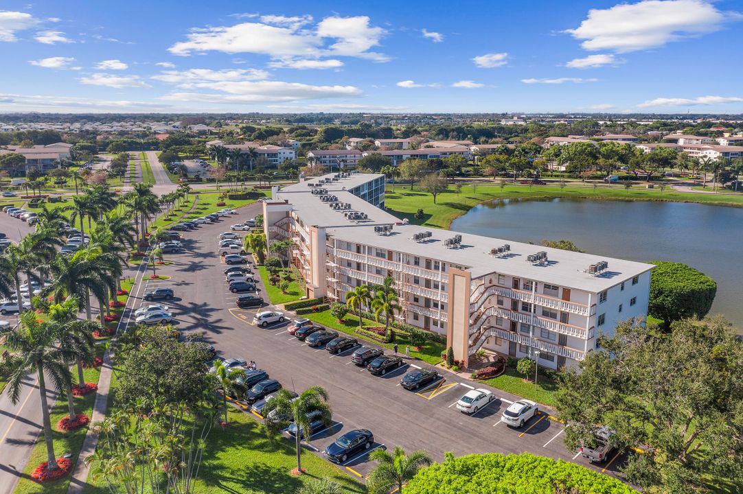 待售: $115,000 (1 贝兹, 1 浴室, 738 平方英尺)