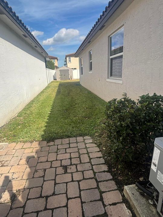 В аренду: $2,800 (3 спален, 2 ванн, 1649 Квадратных фут)