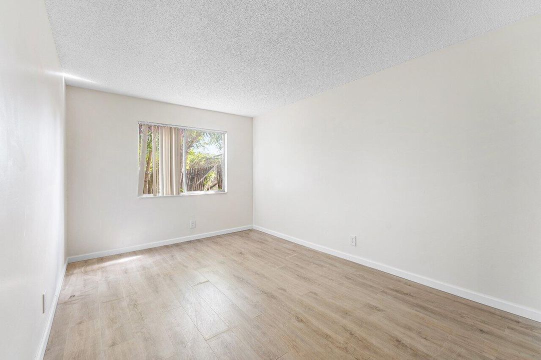 En Venta: $325,000 (3 camas, 2 baños, 1312 Pies cuadrados)