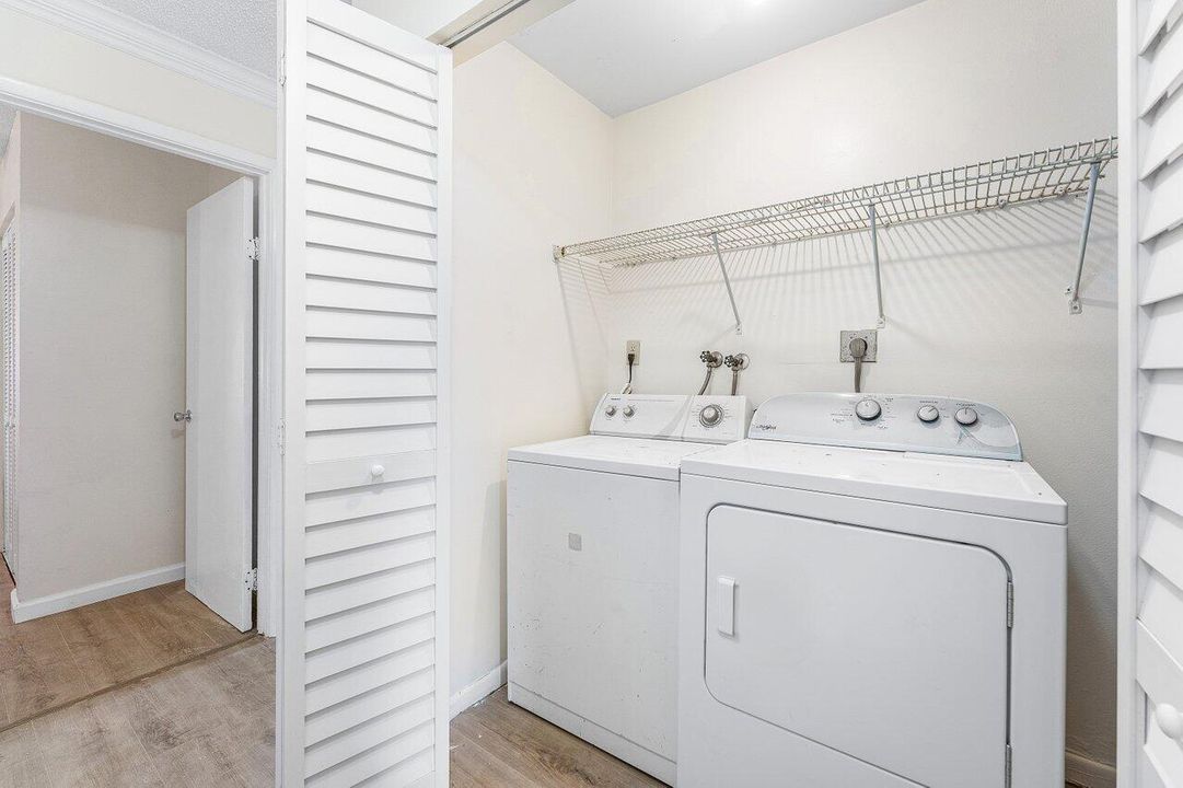 En Venta: $325,000 (3 camas, 2 baños, 1312 Pies cuadrados)