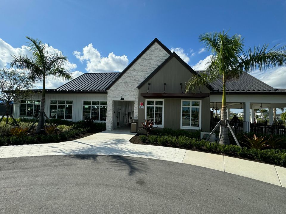 В аренду: $2,750 (4 спален, 2 ванн, 1937 Квадратных фут)