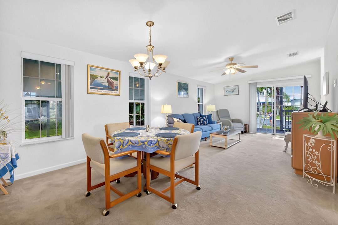 На продажу: $220,000 (3 спален, 2 ванн, 1365 Квадратных фут)