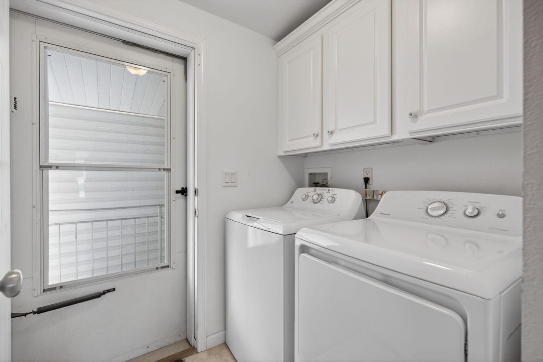 На продажу: $220,000 (3 спален, 2 ванн, 1365 Квадратных фут)