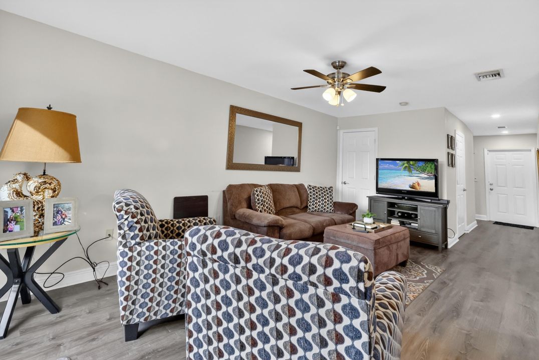 For Sale: $399,000 (3 beds, 2 baths, 1441 Square Feet)