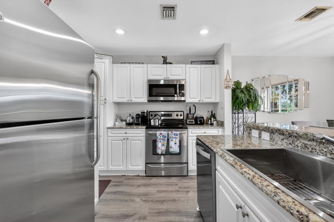 For Sale: $399,000 (3 beds, 2 baths, 1441 Square Feet)