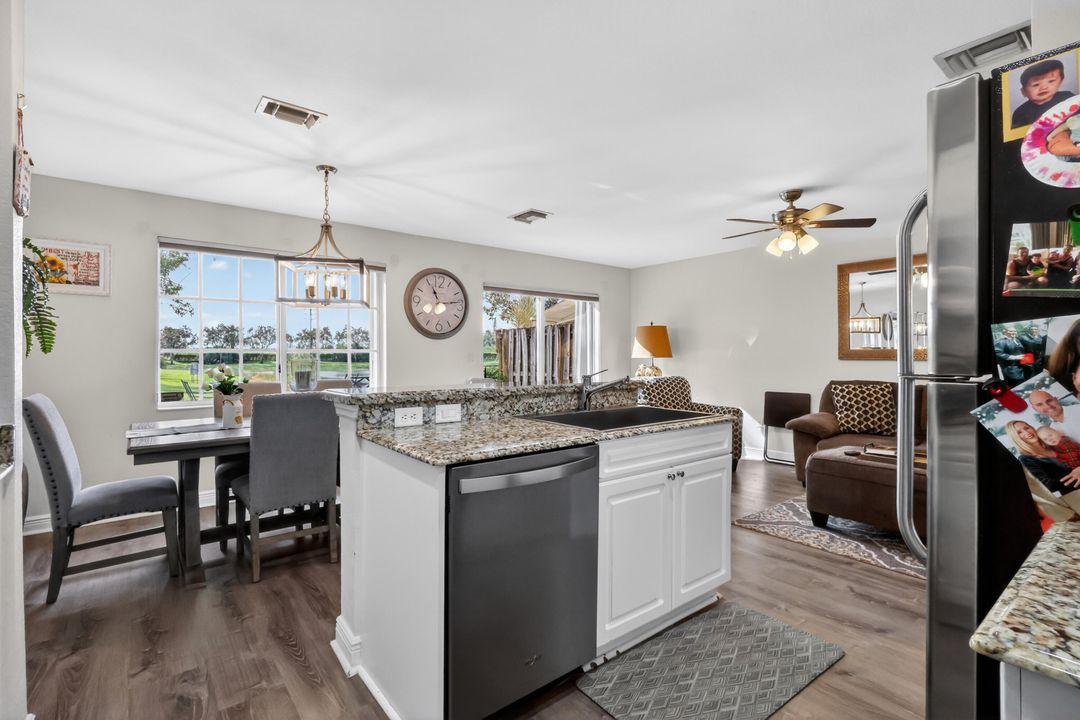 For Sale: $399,000 (3 beds, 2 baths, 1441 Square Feet)