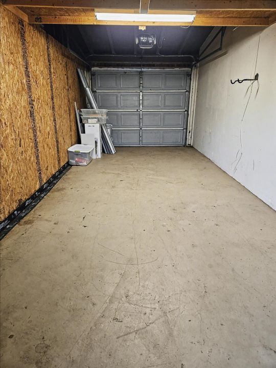 For Sale: $277,000 (2 beds, 2 baths, 1441 Square Feet)