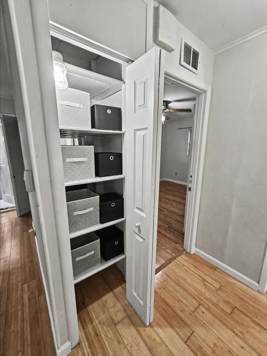 For Sale: $277,000 (2 beds, 2 baths, 1441 Square Feet)