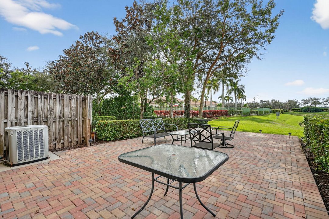 For Sale: $399,000 (3 beds, 2 baths, 1441 Square Feet)