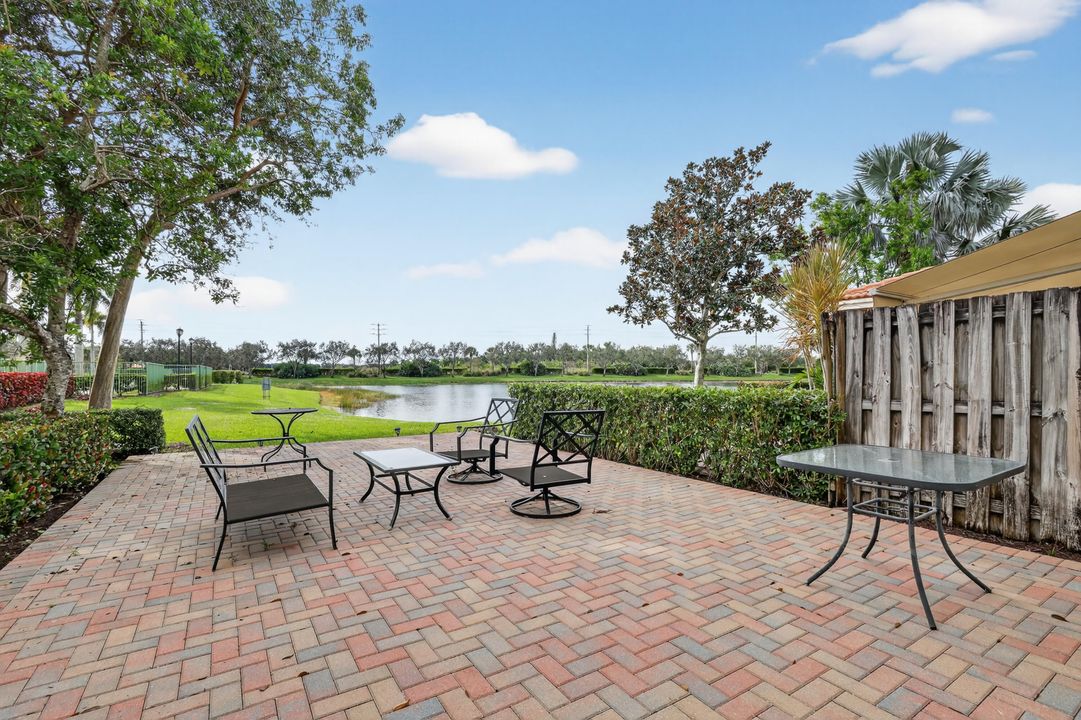 For Sale: $399,000 (3 beds, 2 baths, 1441 Square Feet)