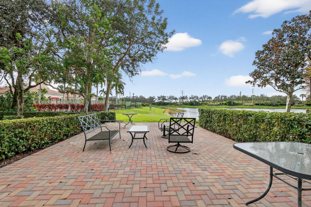 For Sale: $399,000 (3 beds, 2 baths, 1441 Square Feet)