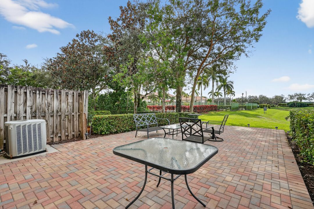 For Sale: $399,000 (3 beds, 2 baths, 1441 Square Feet)