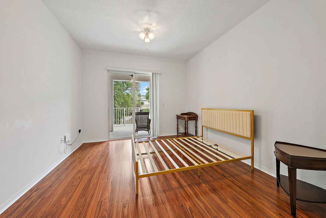 En Venta: $369,000 (2 camas, 2 baños, 1008 Pies cuadrados)