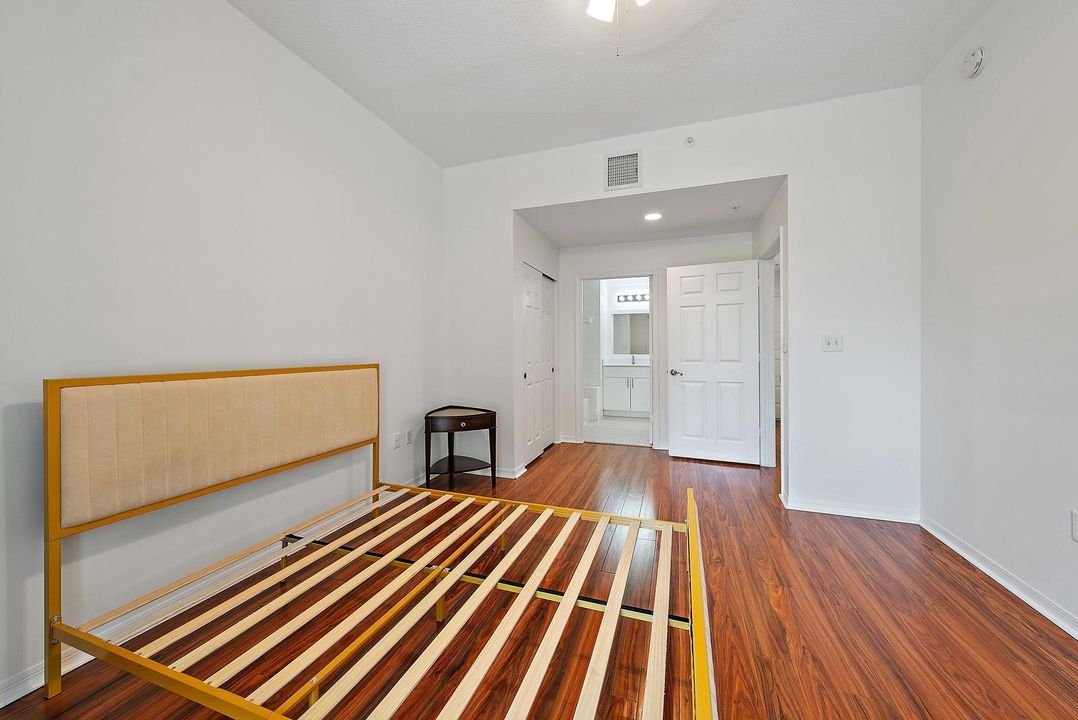 En Venta: $369,000 (2 camas, 2 baños, 1008 Pies cuadrados)