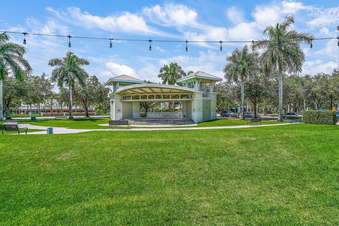 En Venta: $369,000 (2 camas, 2 baños, 1008 Pies cuadrados)