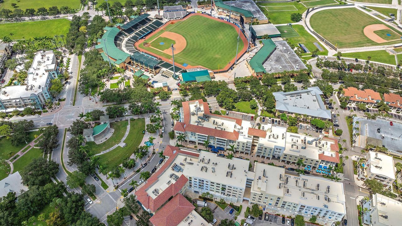 En Venta: $369,000 (2 camas, 2 baños, 1008 Pies cuadrados)