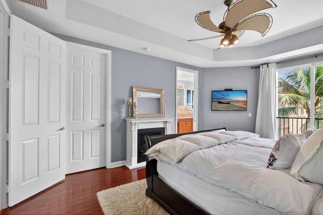 En Venta: $545,000 (2 camas, 3 baños, 2096 Pies cuadrados)