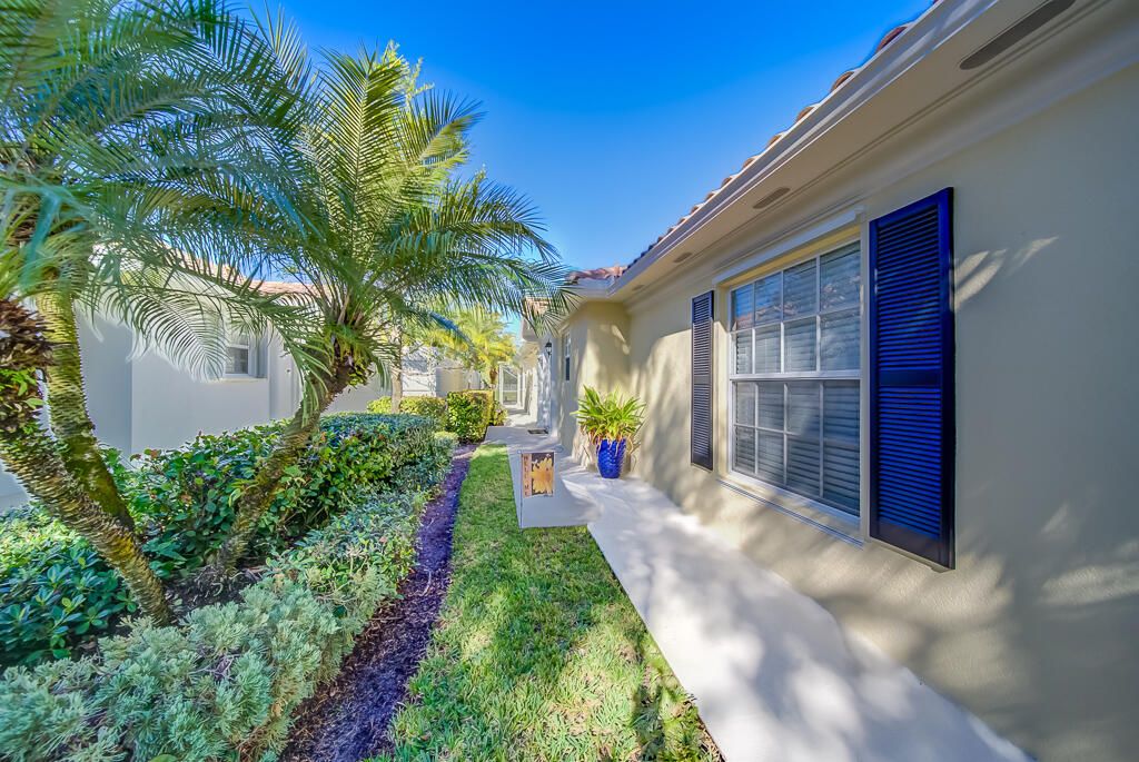 For Sale: $494,500 (2 beds, 2 baths, 1526 Square Feet)