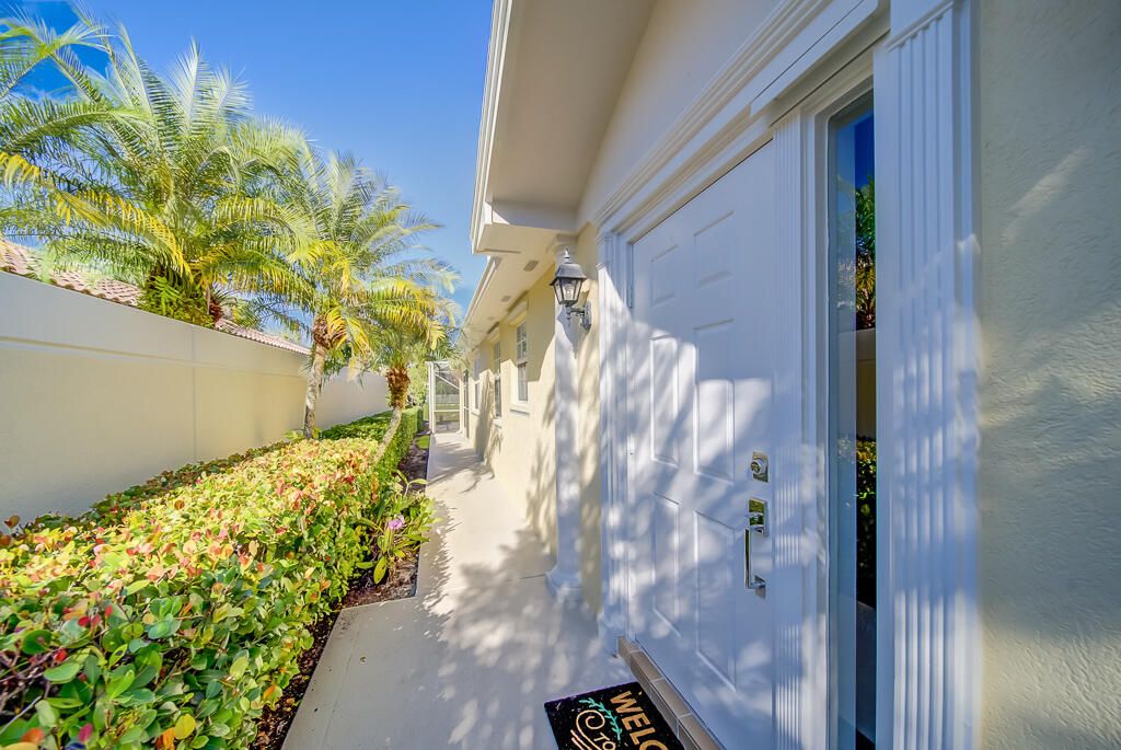 For Sale: $494,500 (2 beds, 2 baths, 1526 Square Feet)