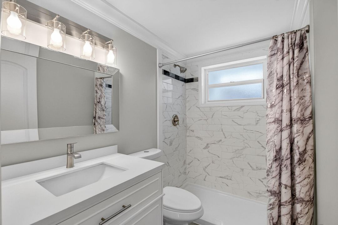 For Sale: $329,000 (1 beds, 1 baths, 620 Square Feet)