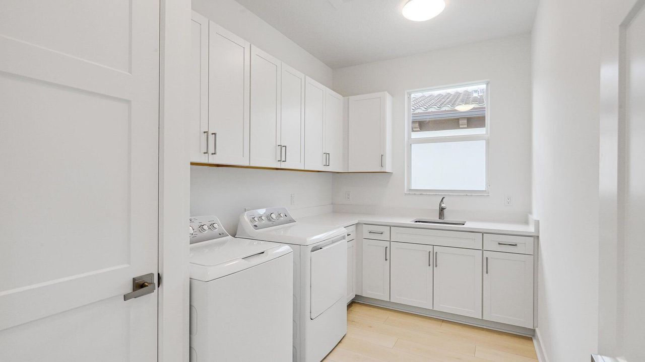 For Rent: $9,500 (4 beds, 4 baths, 3522 Square Feet)