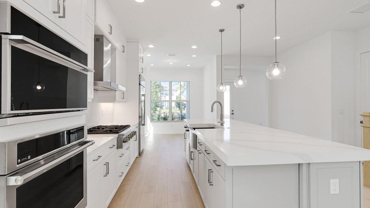 For Rent: $9,500 (4 beds, 4 baths, 3522 Square Feet)