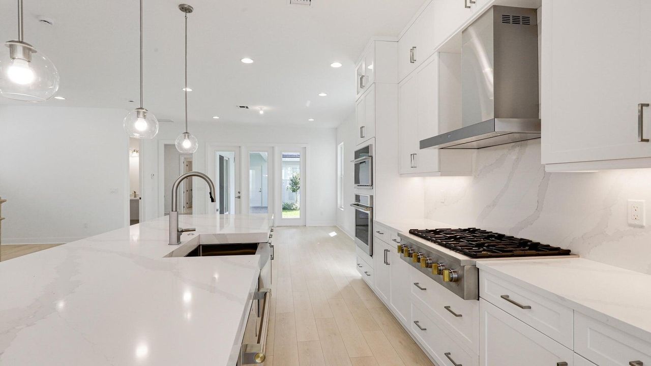 For Rent: $9,500 (4 beds, 4 baths, 3522 Square Feet)