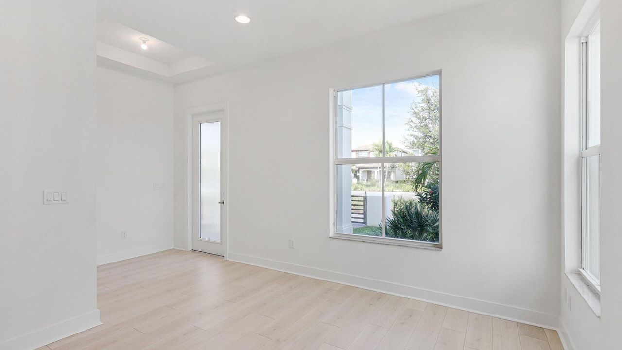 For Rent: $9,500 (4 beds, 4 baths, 3522 Square Feet)