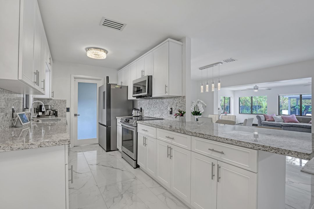 For Sale: $850,000 (3 beds, 2 baths, 1778 Square Feet)