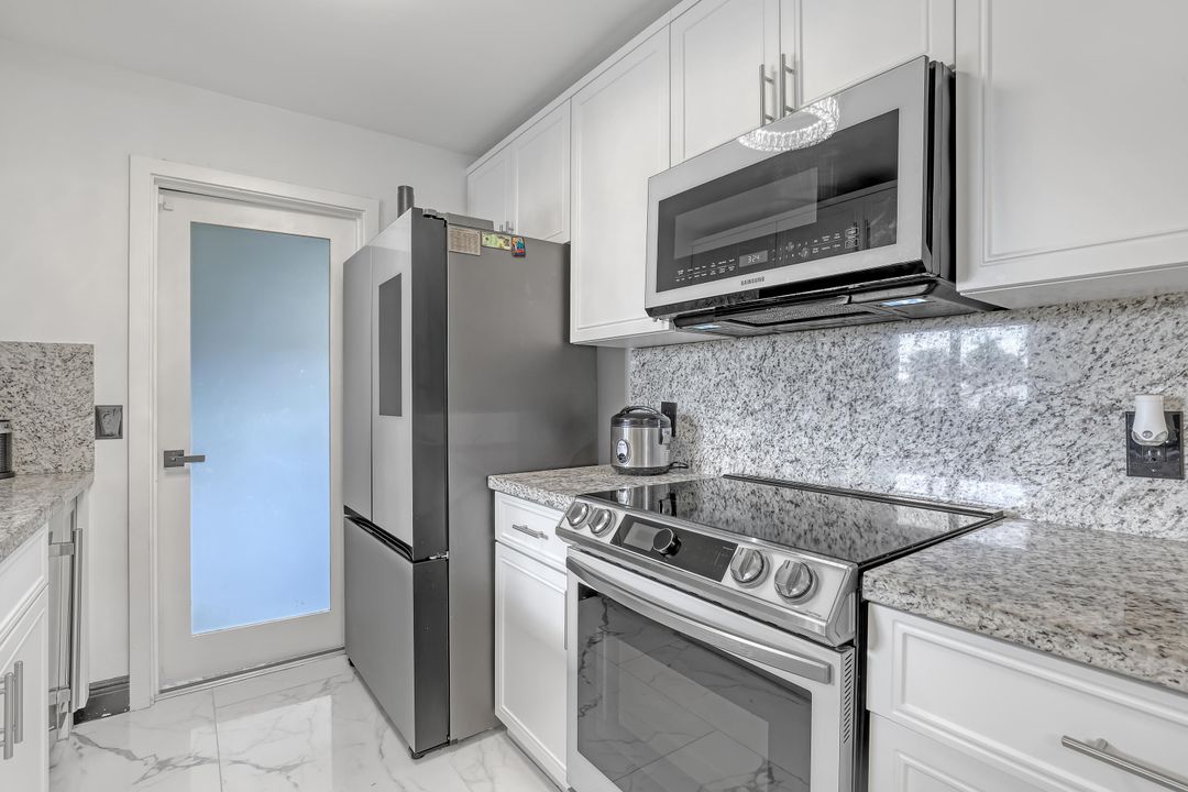 For Sale: $850,000 (3 beds, 2 baths, 1778 Square Feet)