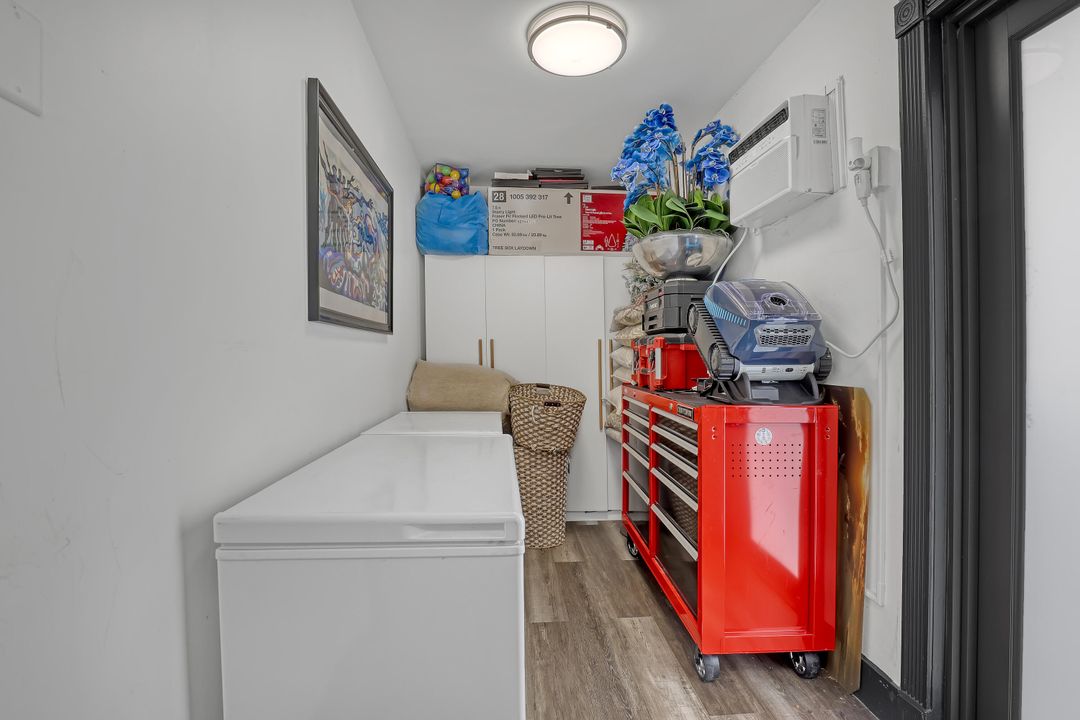 For Sale: $850,000 (3 beds, 2 baths, 1778 Square Feet)