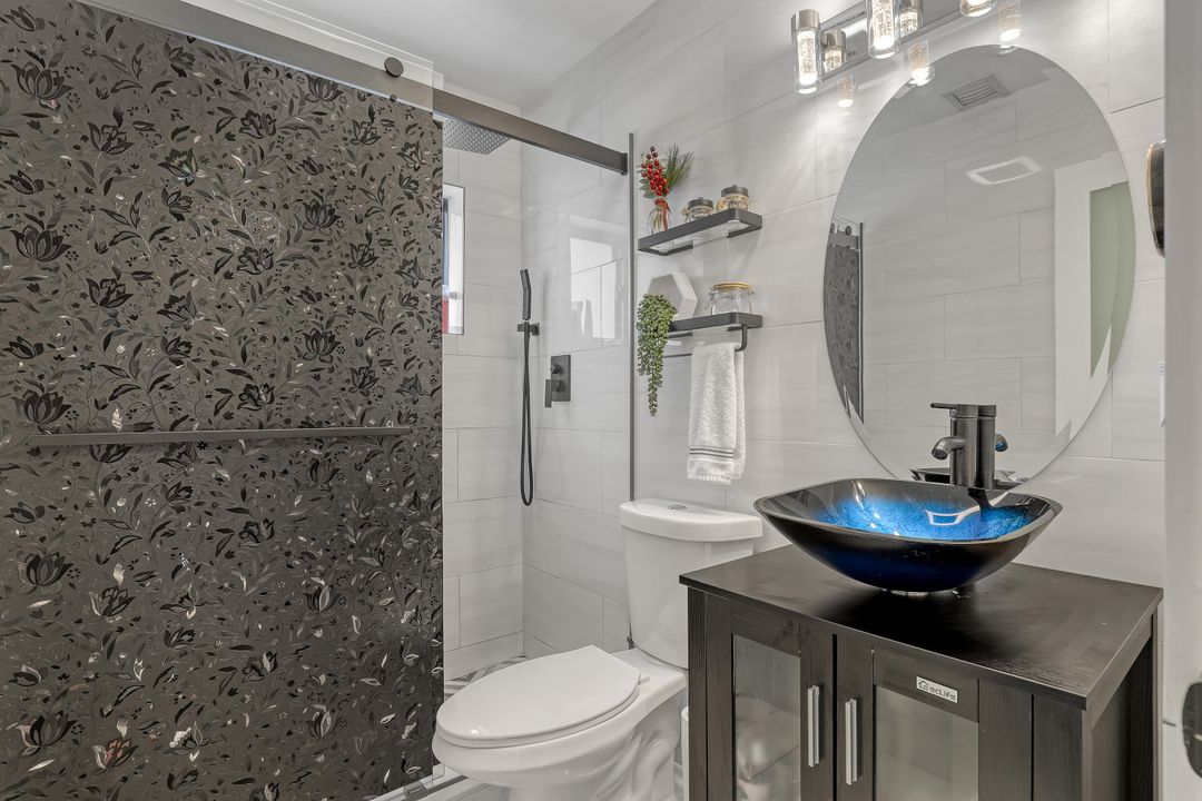 For Sale: $850,000 (3 beds, 2 baths, 1778 Square Feet)