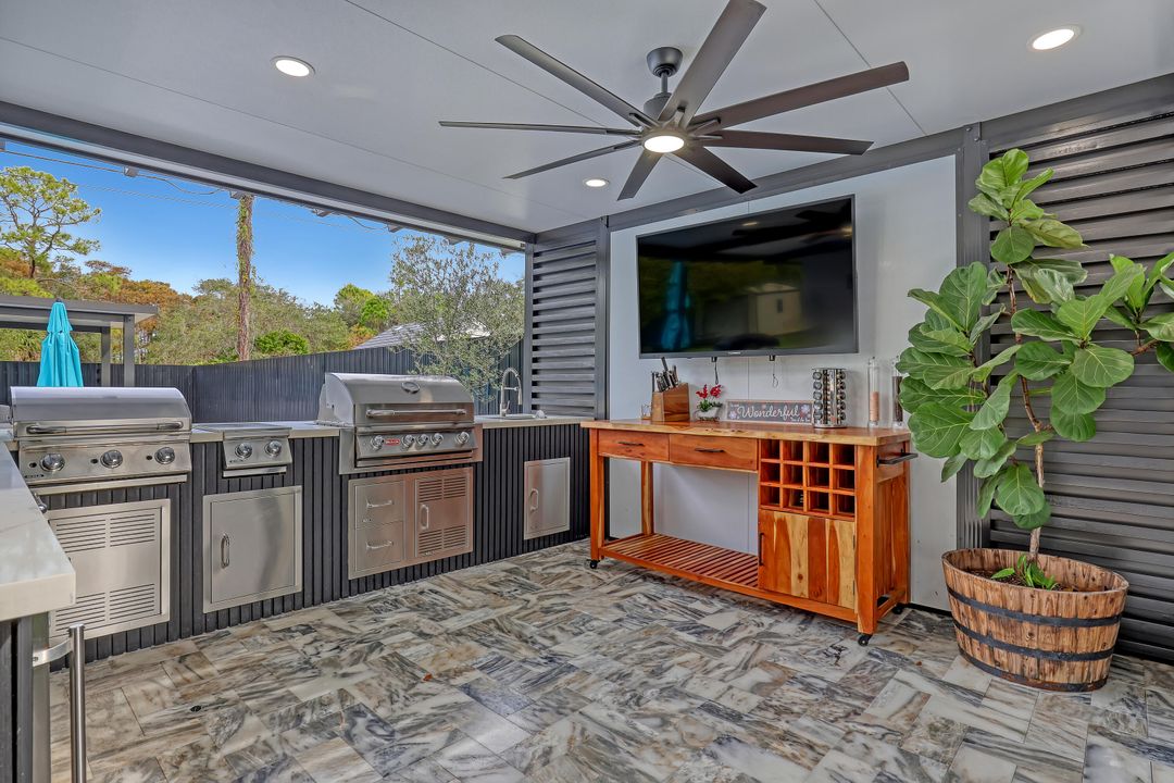 For Sale: $850,000 (3 beds, 2 baths, 1778 Square Feet)