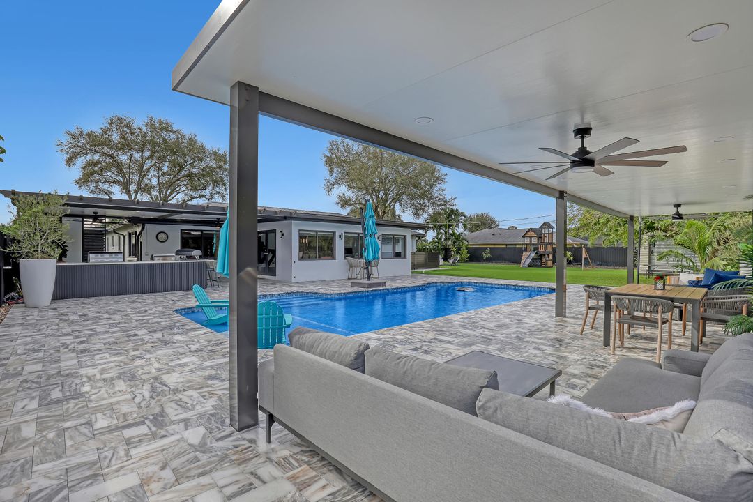 For Sale: $850,000 (3 beds, 2 baths, 1778 Square Feet)