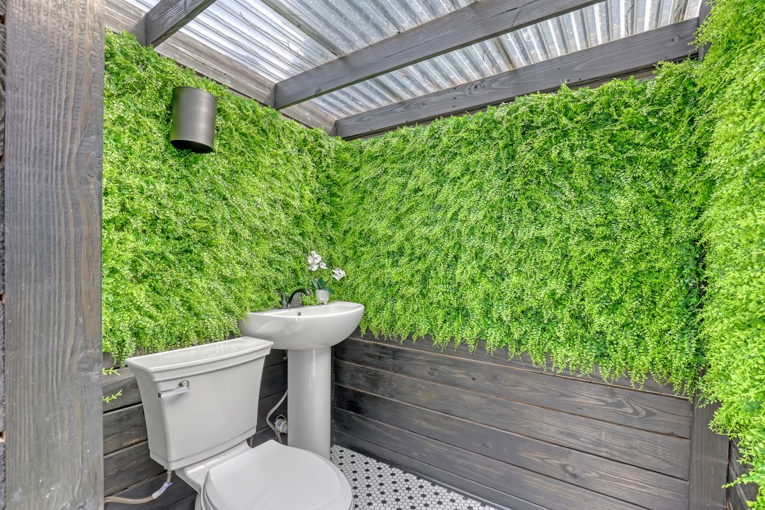 For Sale: $850,000 (3 beds, 2 baths, 1778 Square Feet)