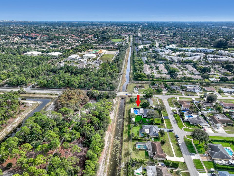 For Sale: $850,000 (3 beds, 2 baths, 1778 Square Feet)