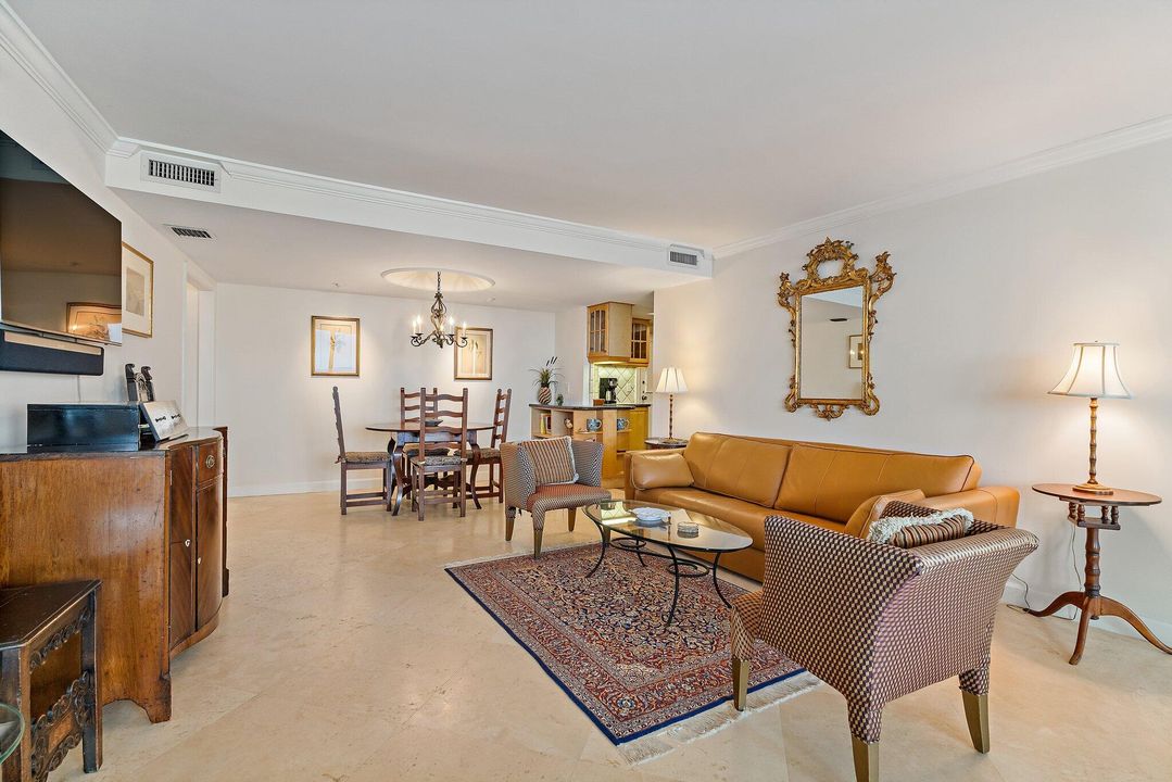 Под контрактом: $1,500,000 (2 спален, 2 ванн, 1247 Квадратных фут)