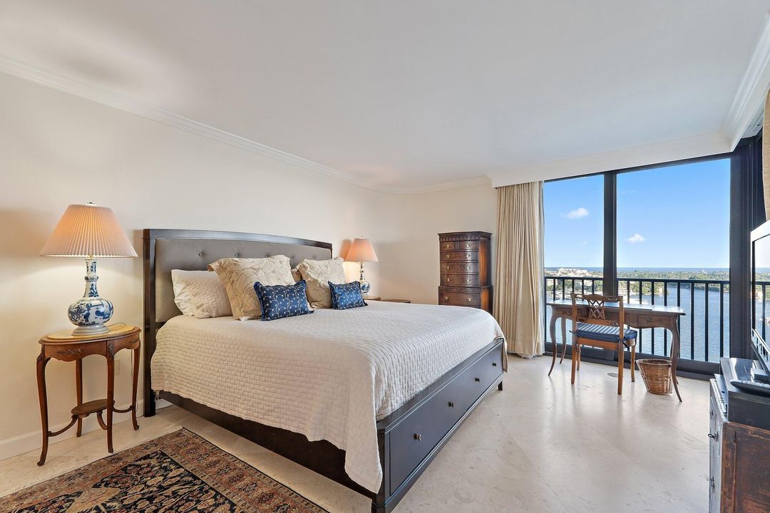 Под контрактом: $1,500,000 (2 спален, 2 ванн, 1247 Квадратных фут)