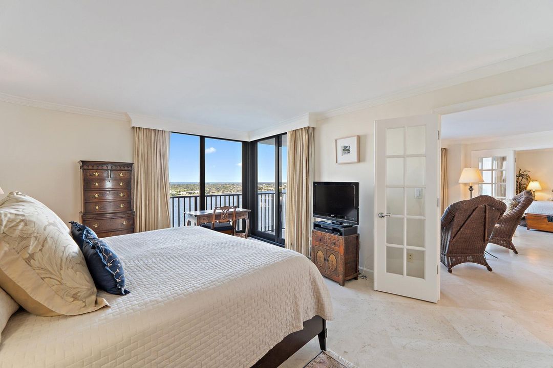 Под контрактом: $1,500,000 (2 спален, 2 ванн, 1247 Квадратных фут)