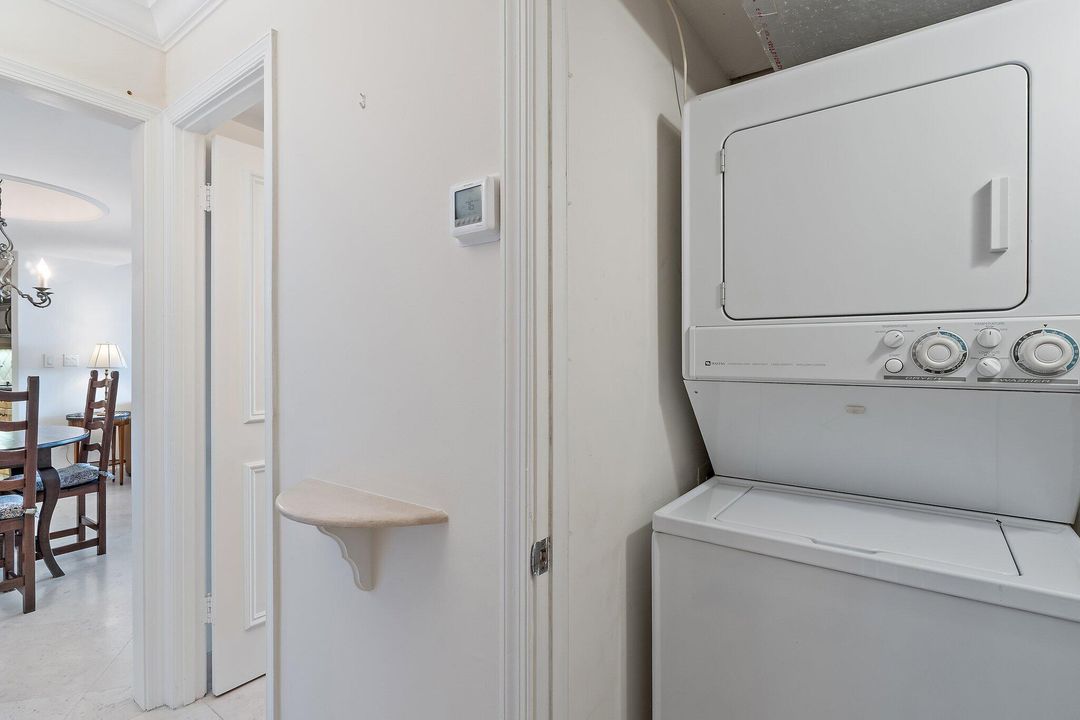 Под контрактом: $1,500,000 (2 спален, 2 ванн, 1247 Квадратных фут)