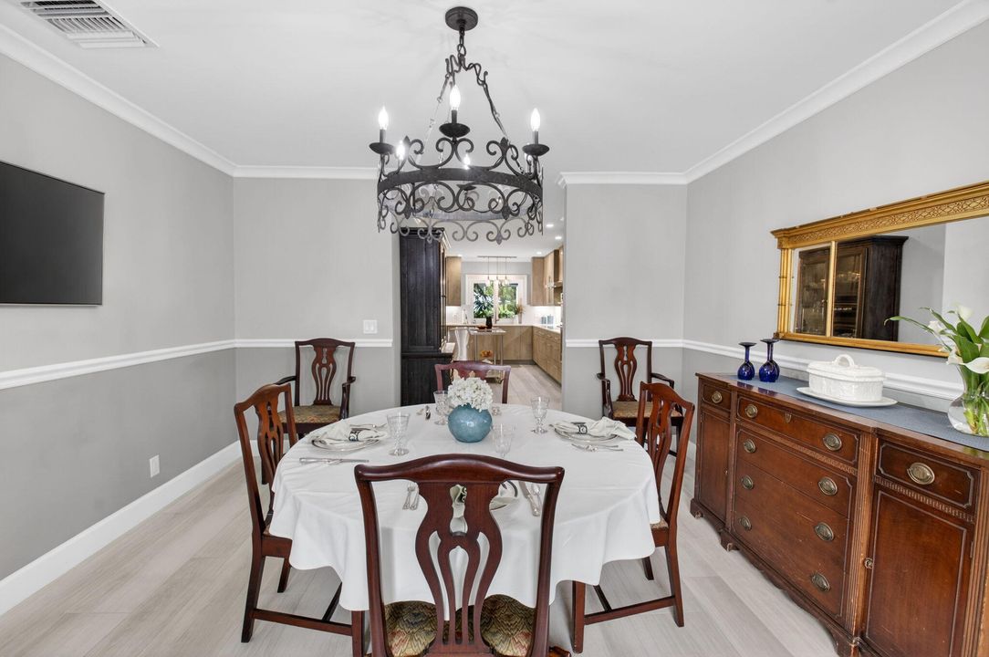 For Sale: $1,750,000 (4 beds, 3 baths, 2884 Square Feet)