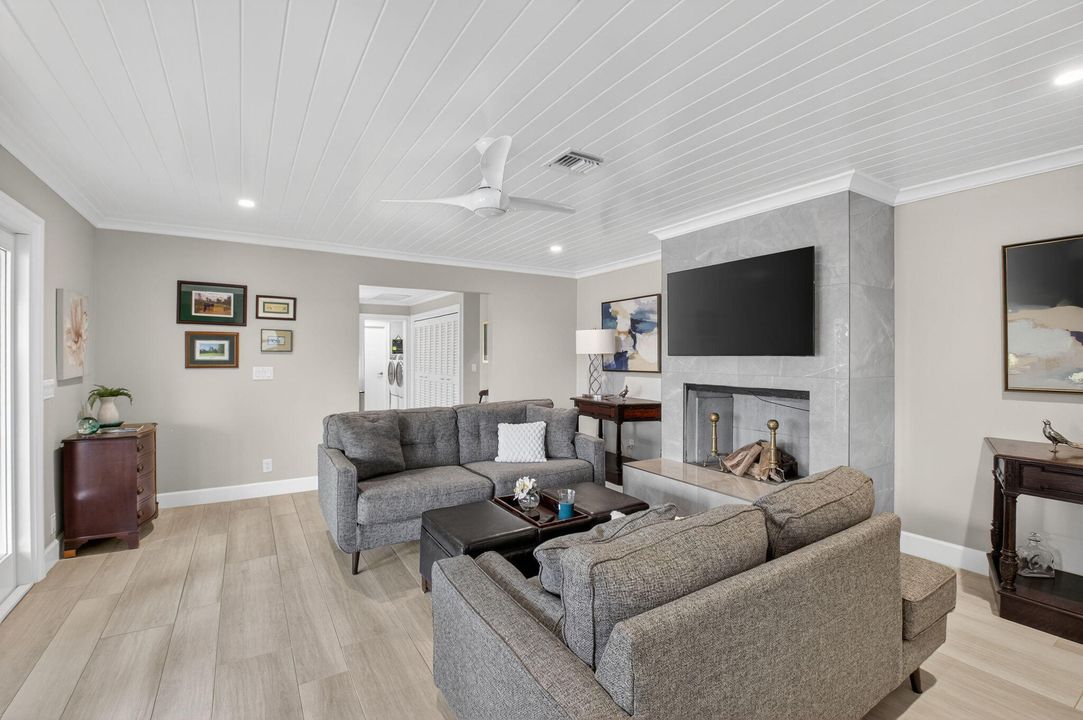 For Sale: $1,750,000 (4 beds, 3 baths, 2884 Square Feet)