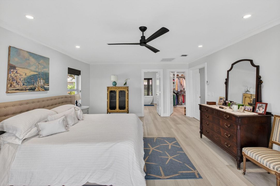 For Sale: $1,750,000 (4 beds, 3 baths, 2884 Square Feet)