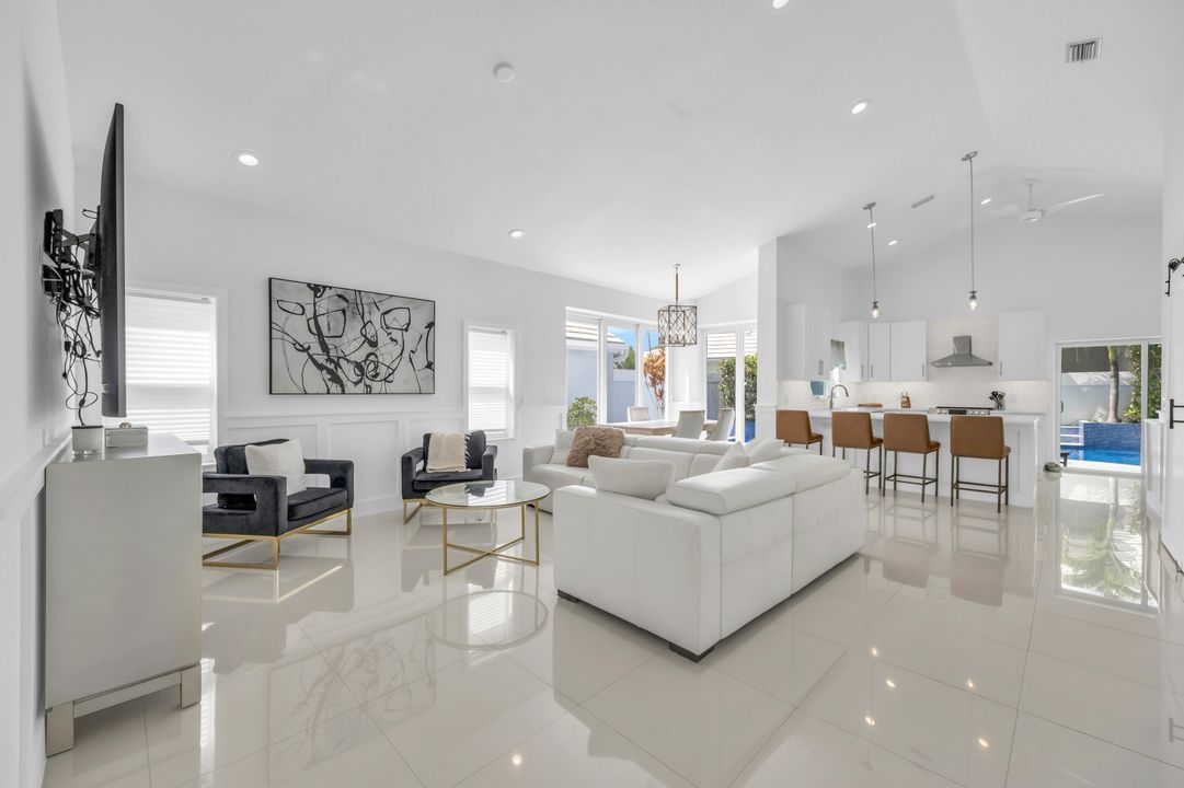 En Renta: $11,500 (3 camas, 2 baños, 1571 Pies cuadrados)