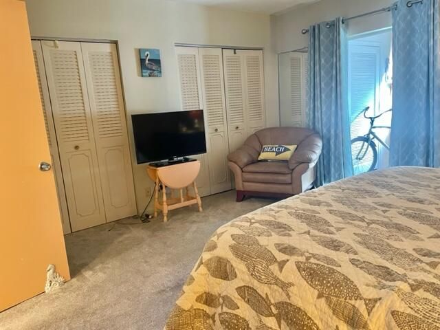 待售: $89,900 (1 贝兹, 1 浴室, 720 平方英尺)