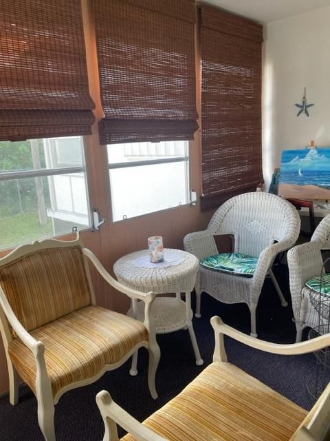 待售: $89,900 (1 贝兹, 1 浴室, 720 平方英尺)